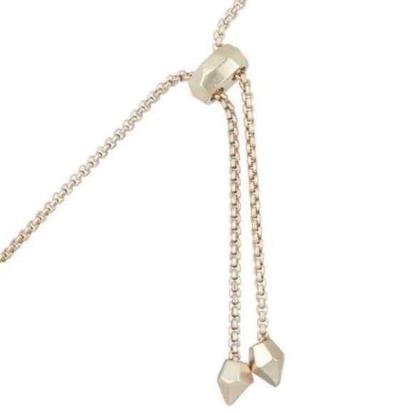 Kendra Scott Brett Pendant Necklace
Pink Berry - Picture 4 of 5